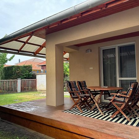K33 Appartement Tiszaújváros Buitenkant foto