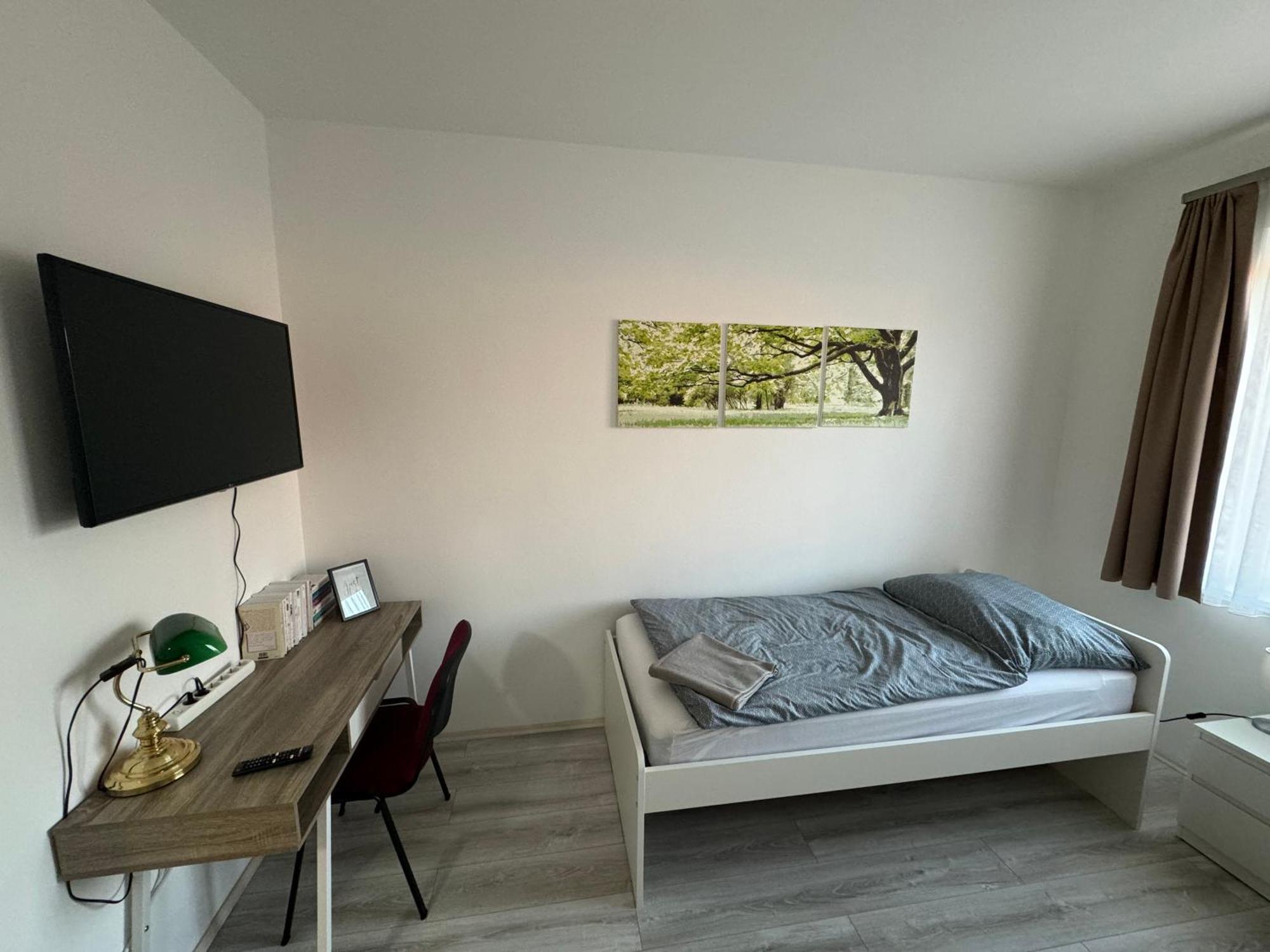K33 Appartement Tiszaújváros Buitenkant foto